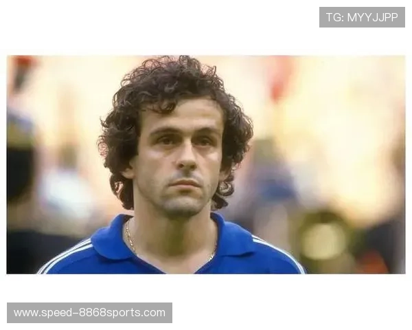 全球足球巨星崛起各国足球英雄风采及影响力分析