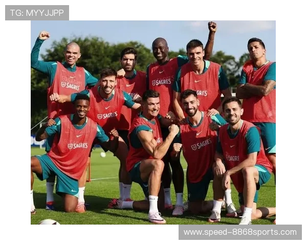 舞动绿茵场：探索跳舞与足球结合的球星风采与魅力