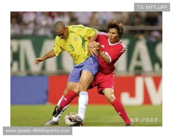 足球巨星现状解析：从巅峰到低谷的转变与未来发展趋势